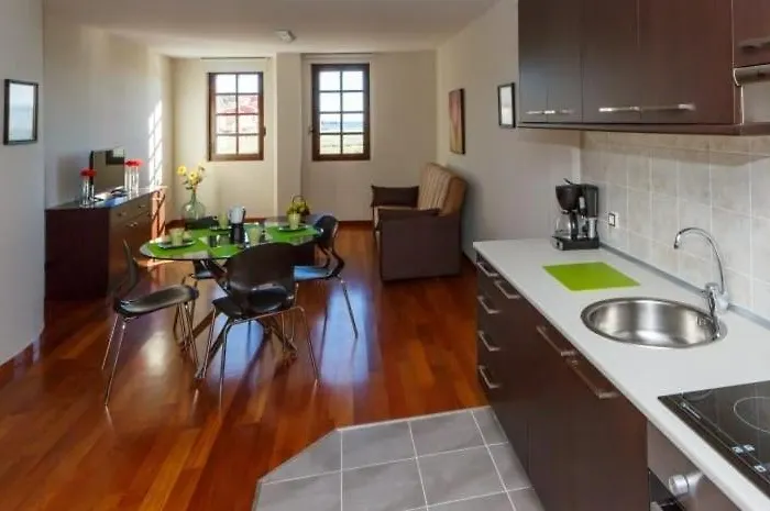 Apartamento Aptos Solaina O Pindo
