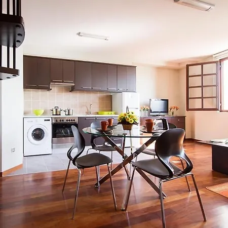 Aptos Solaina O Pindo